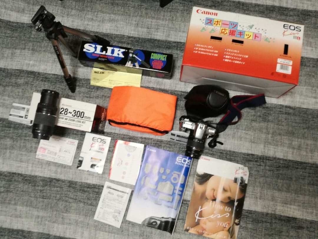 Canon カメラセット（EOS Kiss Ⅲ L ボディEF28-80mm他） Amazon.com : Canon EOS Kiss III L (AKA Canon Rebel 2000 in USA