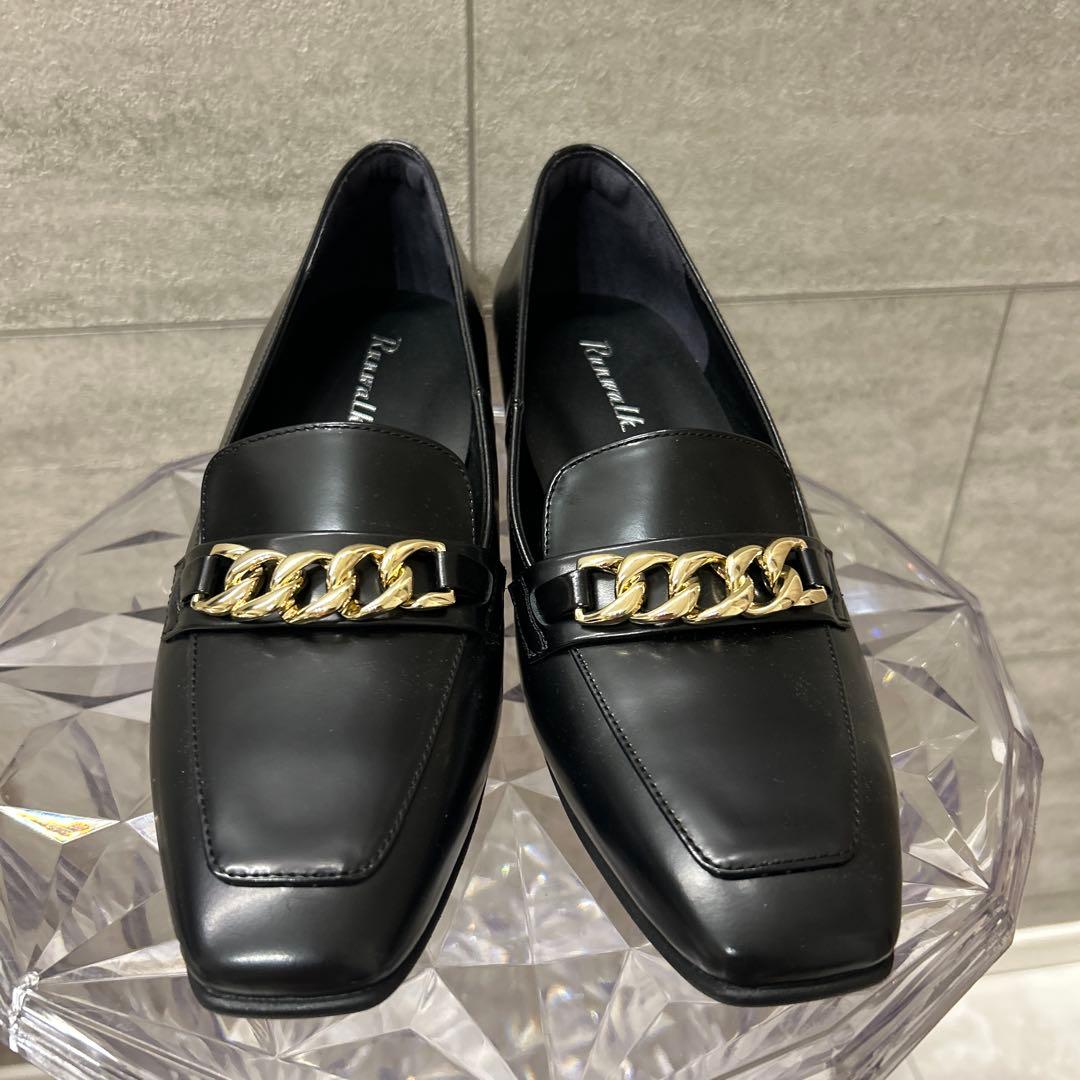 新品　未使用　アシックスブラックローファー ゴールドチェーン装飾　24.5cm