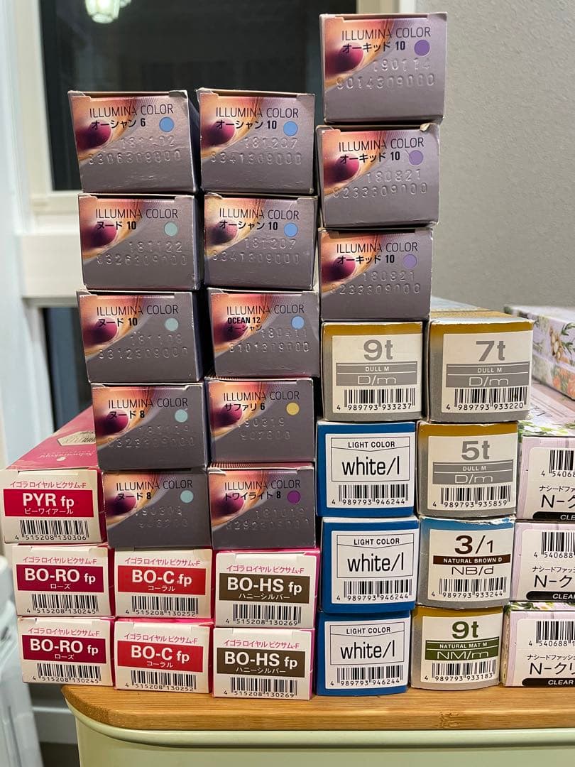 ヘアカラー剤セット ILLUMIN COLOR ナシード他 セット