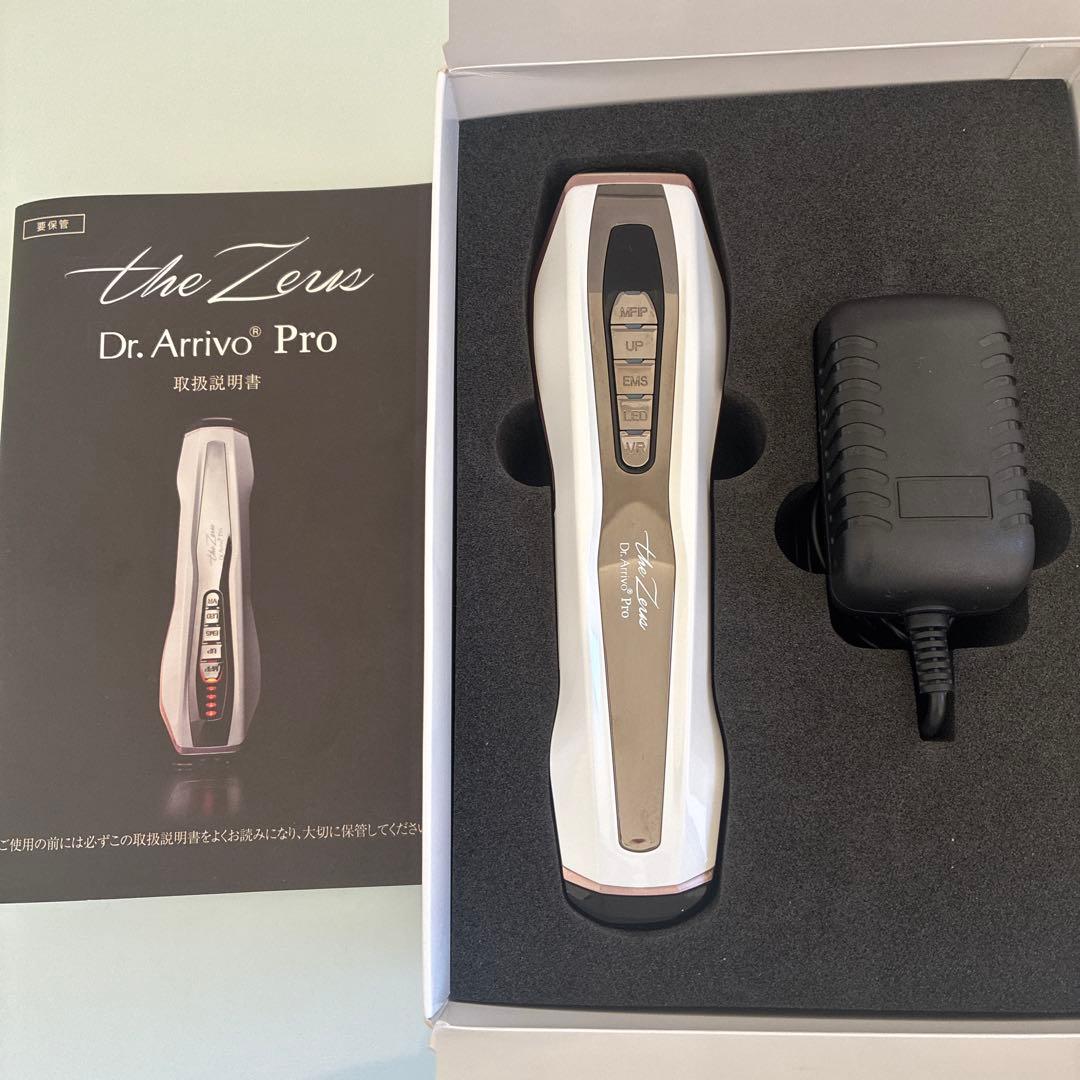 ARTISTIC&CO Dr.アリーヴォ ザ ゼウス プロ　業務用　美顔器 Dr.Arrivo Zeus Pro - ARTISTIC&CO. ｜オフィシャルサイト