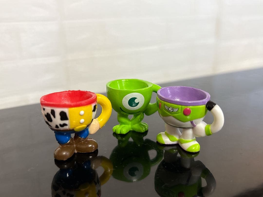 トイストーリー・モンスターズインク ミニチュアマグカップストラップセット トイストーリー モンスターズインク マグカップ - メルカリ