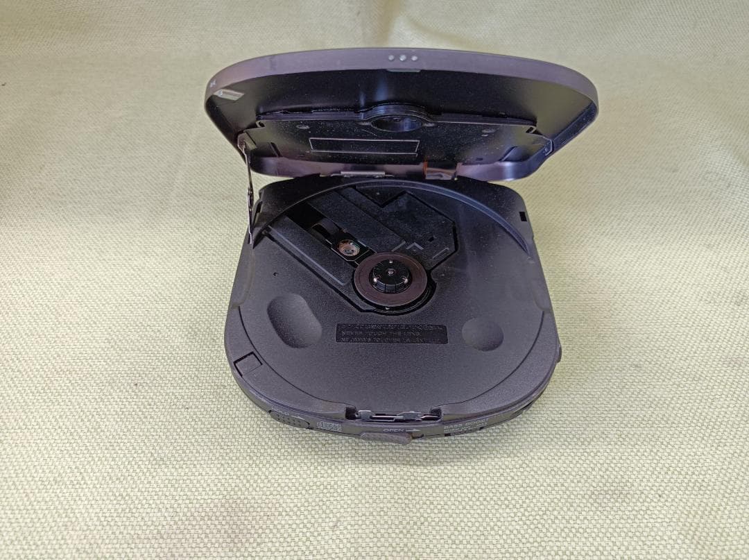 都《AEANN》　Discman　ESP D-335　ポータブルCDプレーヤー