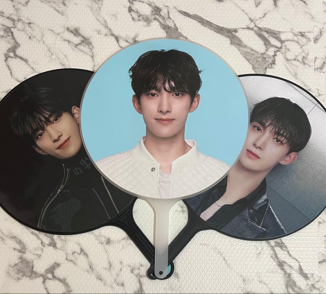 セブチ ドギョム うちわ まとめ売り - メルカリ