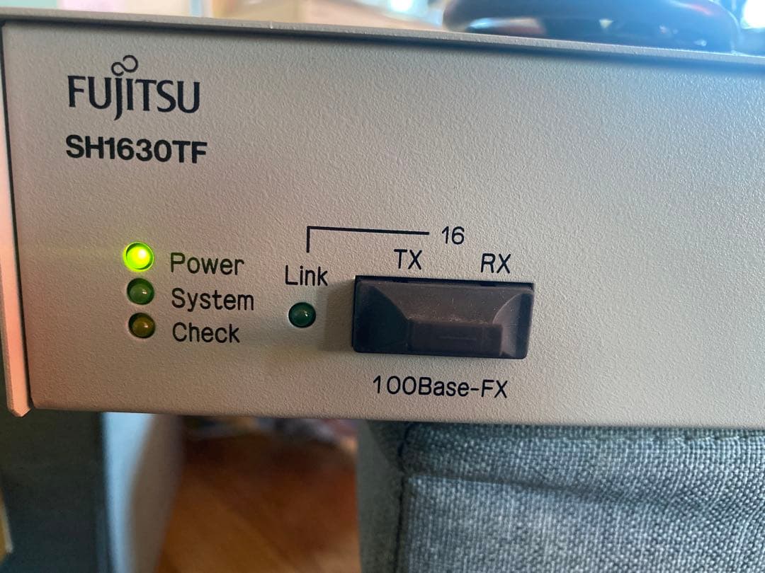 D5M007 富士通SH1630TF スイッチングハブ　動作保証 富士通（FUJITSU） 全ポートギガビットイーサ対応スイッチングハブ