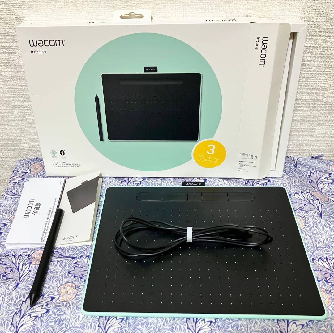 Wacom Intuos Medium ワイヤレス ピスタチオグリーン Wacom Intuos Bluetooth Pen Tablet Medium Pistachio Green