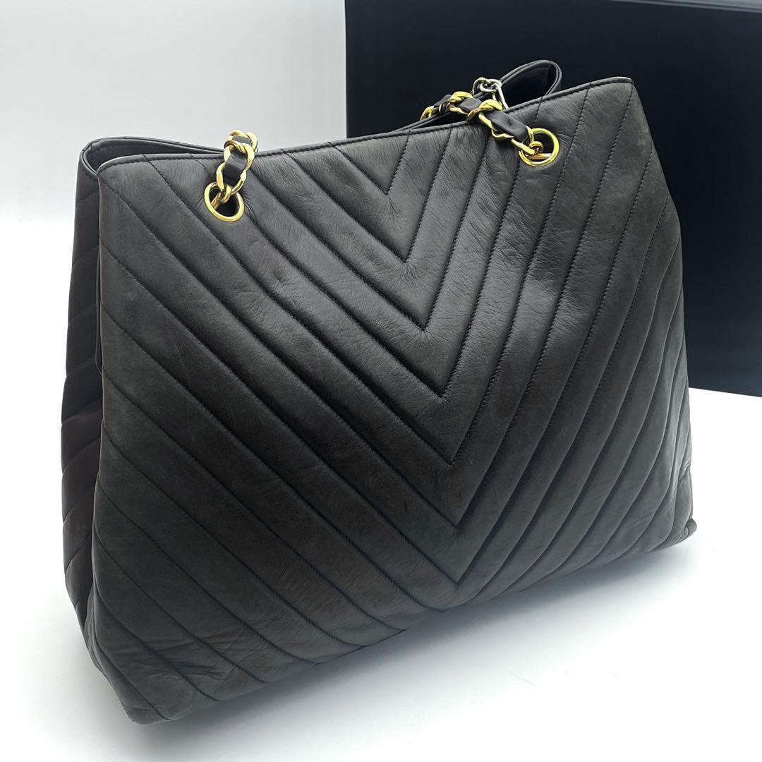 シャネル チェーンショルダー ラムスキン ブイステッチ ブラック