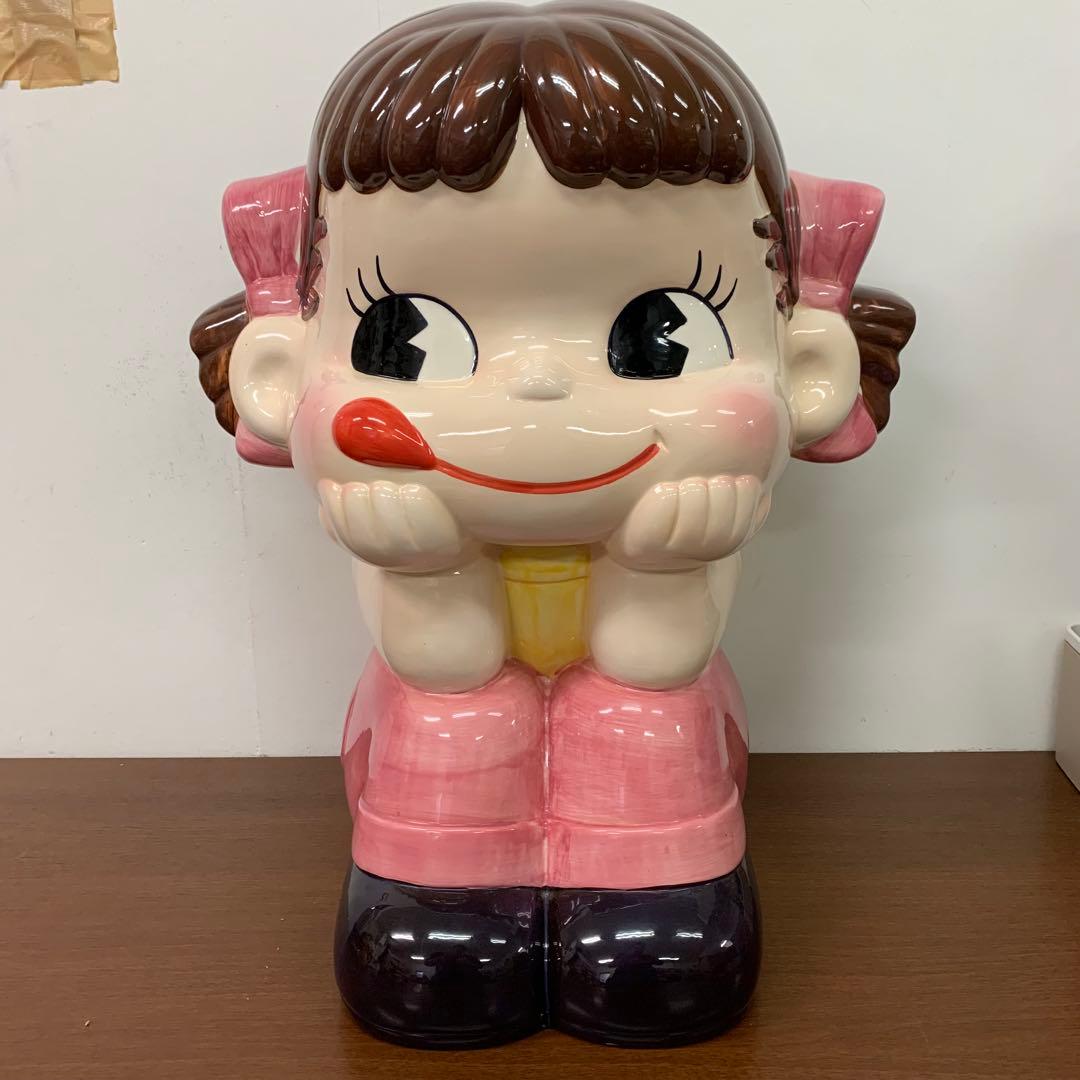 ➀希少 不二家 ペコちゃん ジャンボ 特大 陶器製置物 お座り 限定品