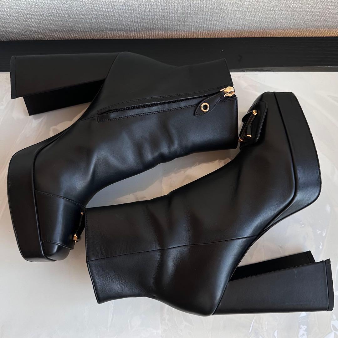 ルイヴィトン シェイクライン LV 厚底 アンクルショートブーツ