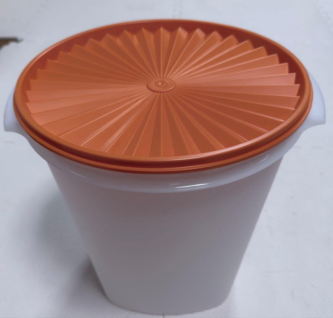 【新品未使用】日本タッパーウエア マキシクイーンデコレーター 容量11リットル タッパーウェア／マキシクィーンデコレーター 11リットル 容量大