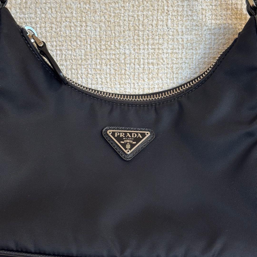 ずんだ餅様専用PRADA Re-Edition 2005 Re-Nylon - メルカリ