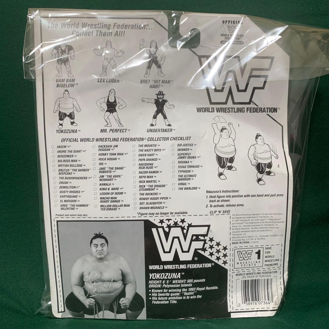 希少 WWF ハズブロ フィギュア レッドカード プロレス ヨコズナ