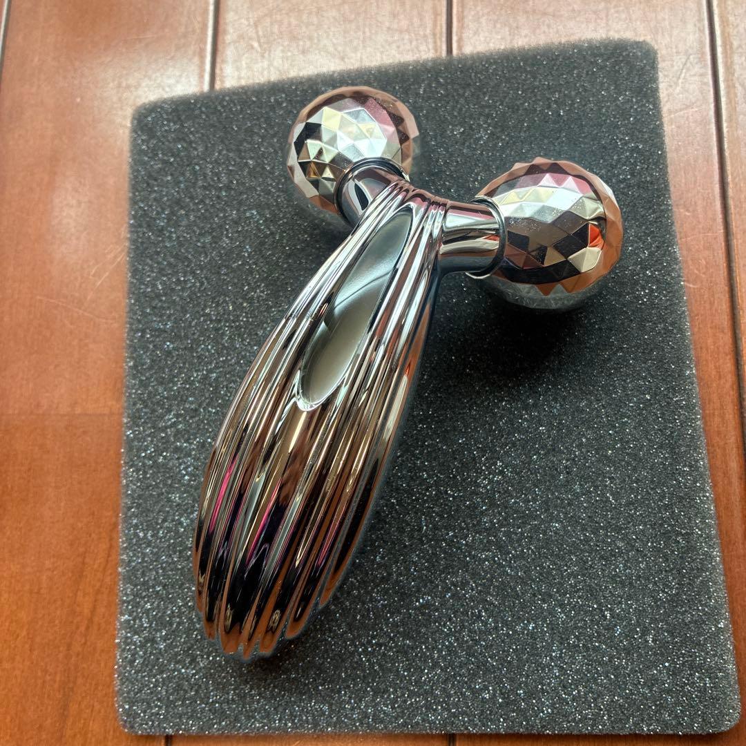 ReFa 美顔ローラー 専用ケース付き - メルカリ