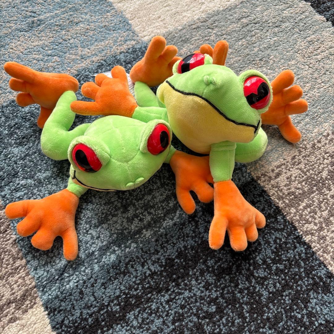 レインフォレスト カフェ カエル ぬいぐるみ2体セット - メルカリ
