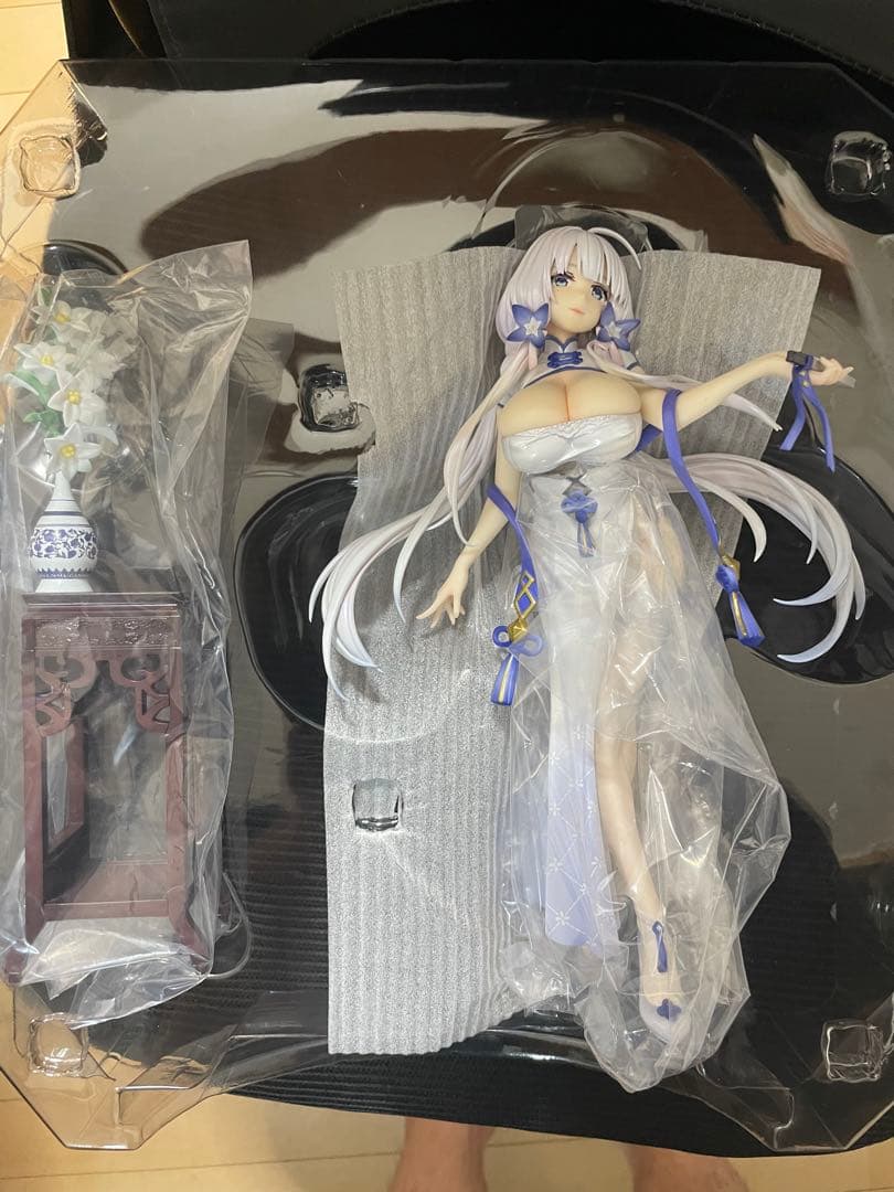 『アズールレーン』イラストリアス オトメユリの輝きVer. 1/7スケール