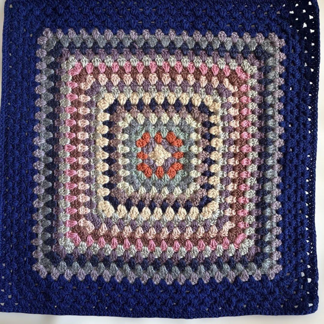 手編み マルチカバー グラニースクエア - メルカリ