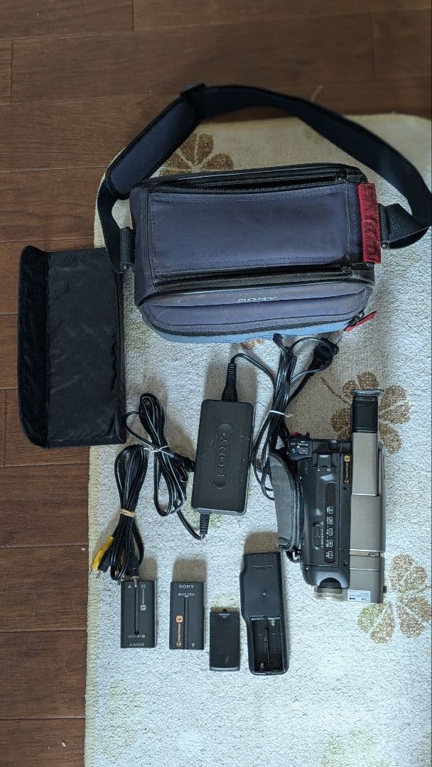 ソニーVideo CCD-TRV80 N 80✕DiGiTAL ZOO 値下げし Sony CCD-TRV80 Stereo HI8 8mm Video camera Camcorder VCR Player