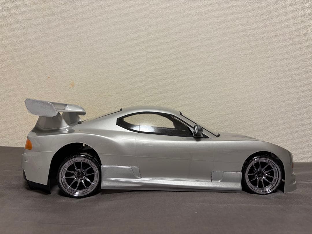 ラジコン ボディ アストンマーティン DB7 未走行