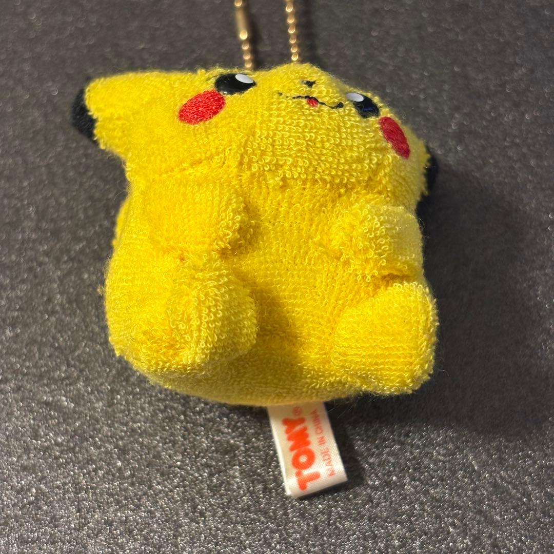 希少 うるるん ボールチェーンマスコット 初期ピカチュウ TOMY 平成