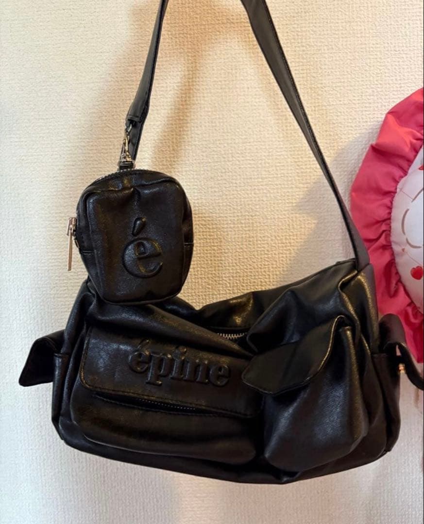 épine pouch Pocket bag Black - メルカリ