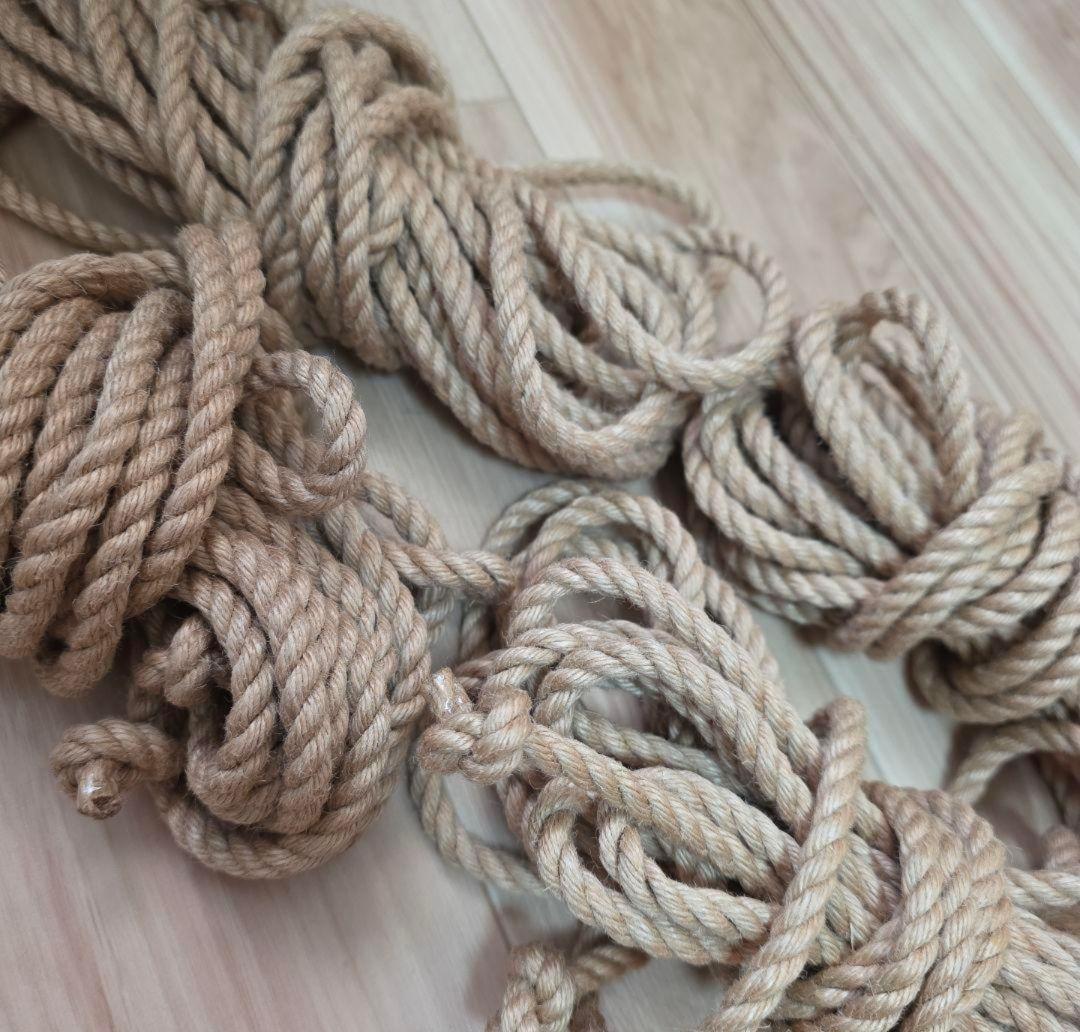高級麻縄 / 天然色 太縄φ6.8mm x 7M (蜜蝋処理) - メルカリ