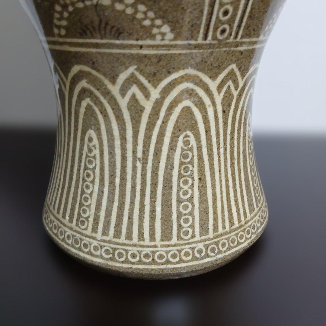 陶器 花瓶 魚と鳥の模様 双魚 象嵌技法 韓国 朝鮮 粉青沙器 梅瓶