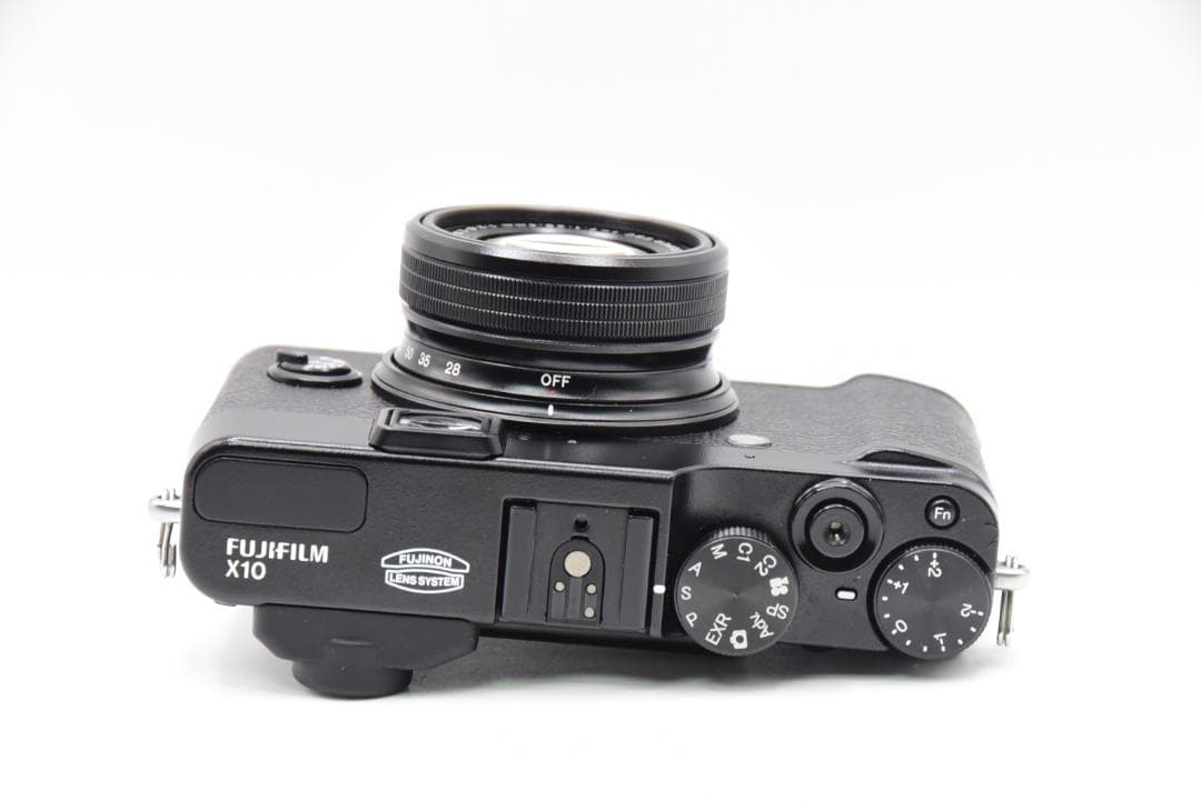 ■ 訳あり商品 ■ フジフィルム FUJIFILM X10 《元箱付き》