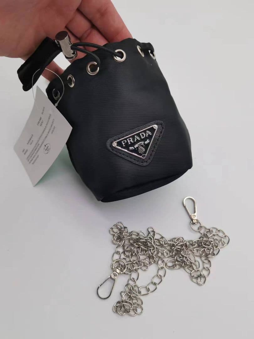 PRADA プラダ ノベルティ ポーチ ショルダーバッグ 巾着 - メルカリ