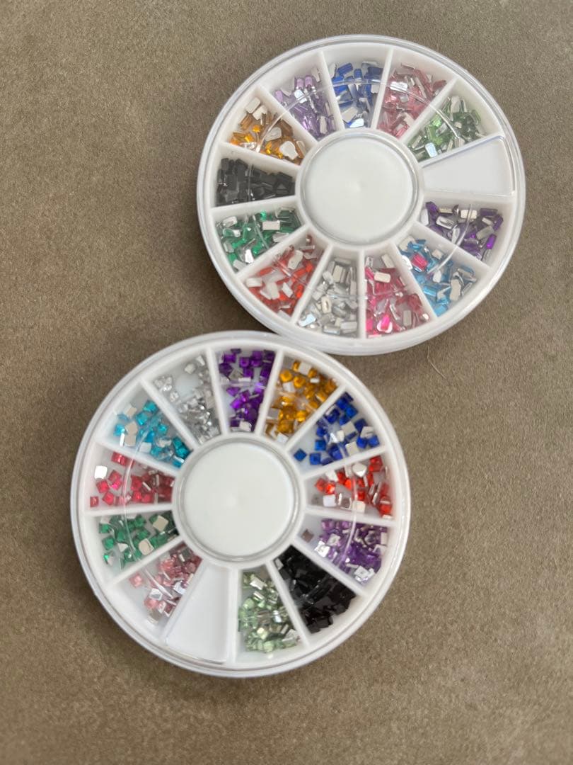 まとめ売り】ネイルパーツセット 多色 形状豊富 - メルカリ