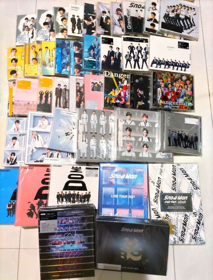 Man CD・ライブBlu-ray ＋購入特典　まとめ売り 美品 SnowMan 40点 CD DVD又はBlu-ray まとめ売り｜Yahoo!フリマ（旧