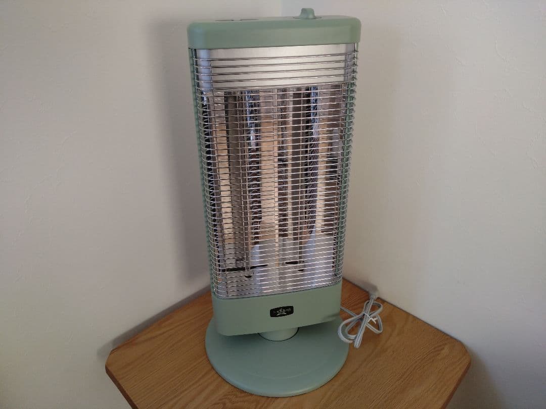 アラジン 遠赤グラファイトヒーター グリーン AEH-G1000A-G グラファイトヒーター 電気ストーブ グリーン AEH-G1000A/G