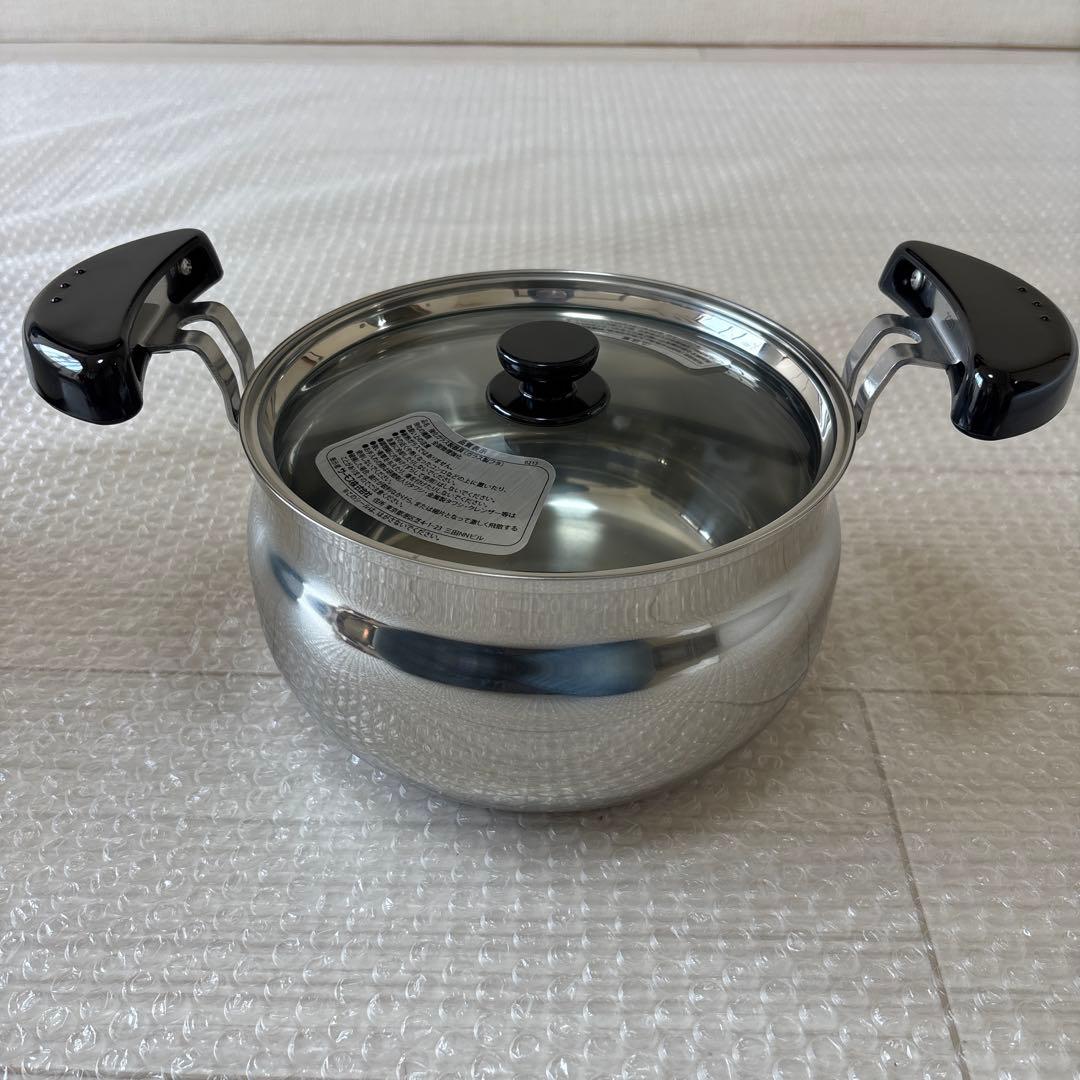 未使用品　サーモス KBK-3000 ホワイト　シャトルシェフ 3.0L