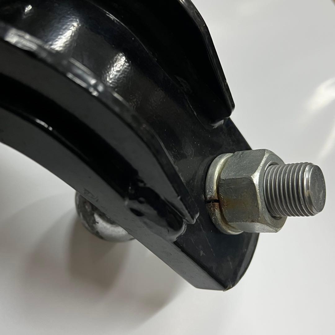 ランクルヒッチメンバー 純正品 日本製ラウンドクルーザー300