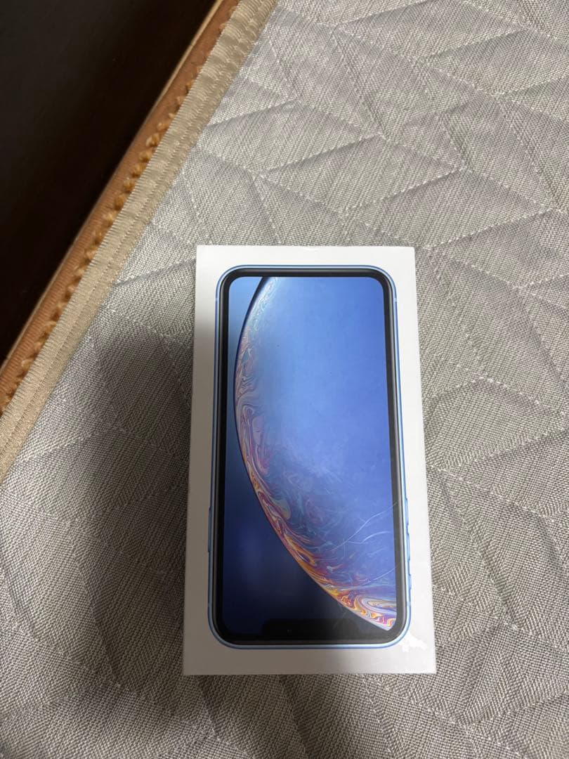 iPhone XR ブルー au simロック解除済み バッテリー残量81% - メルカリ
