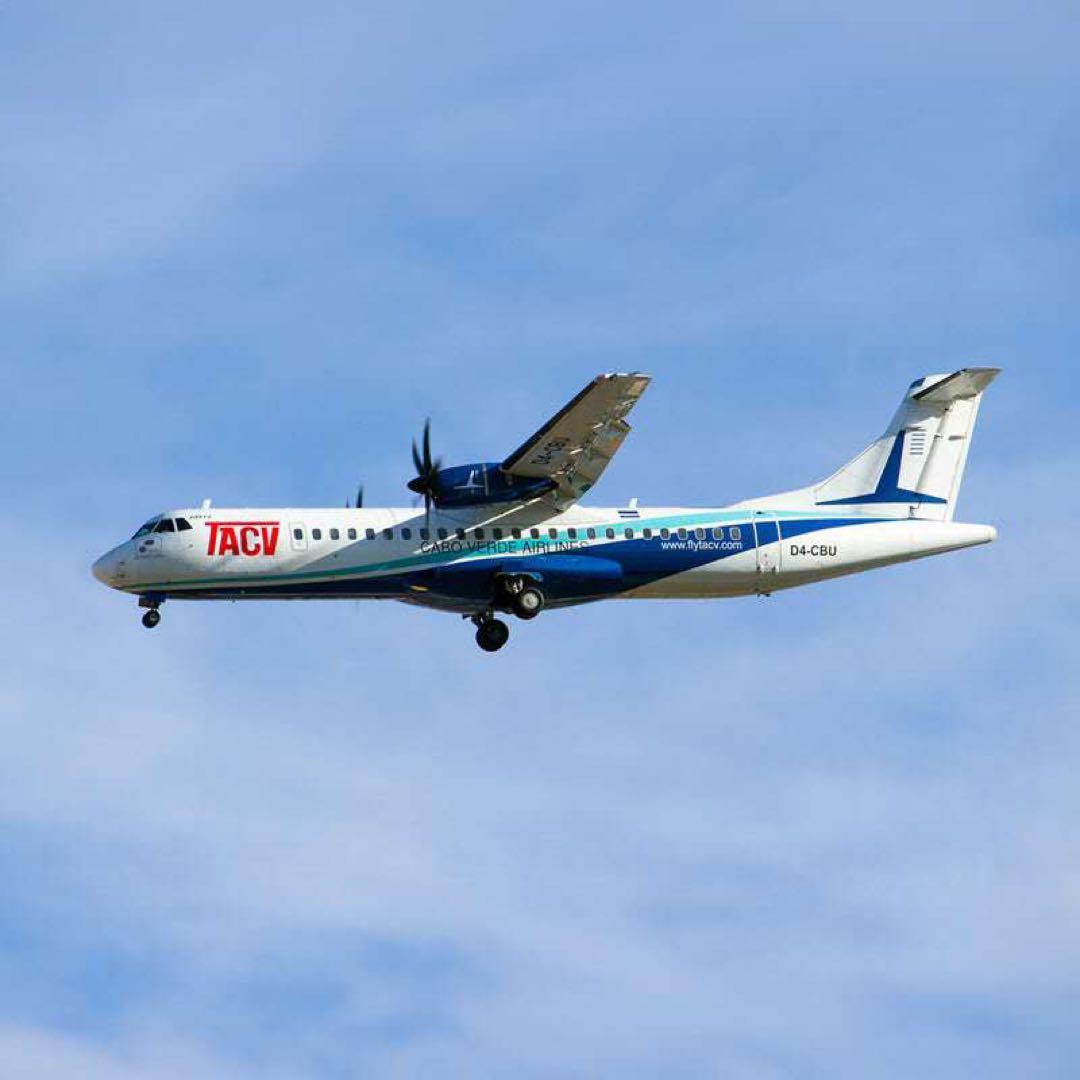 カーボベルデ航空 Aviationtag ATR-72 ぶ厚い コンビ色 - メルカリ