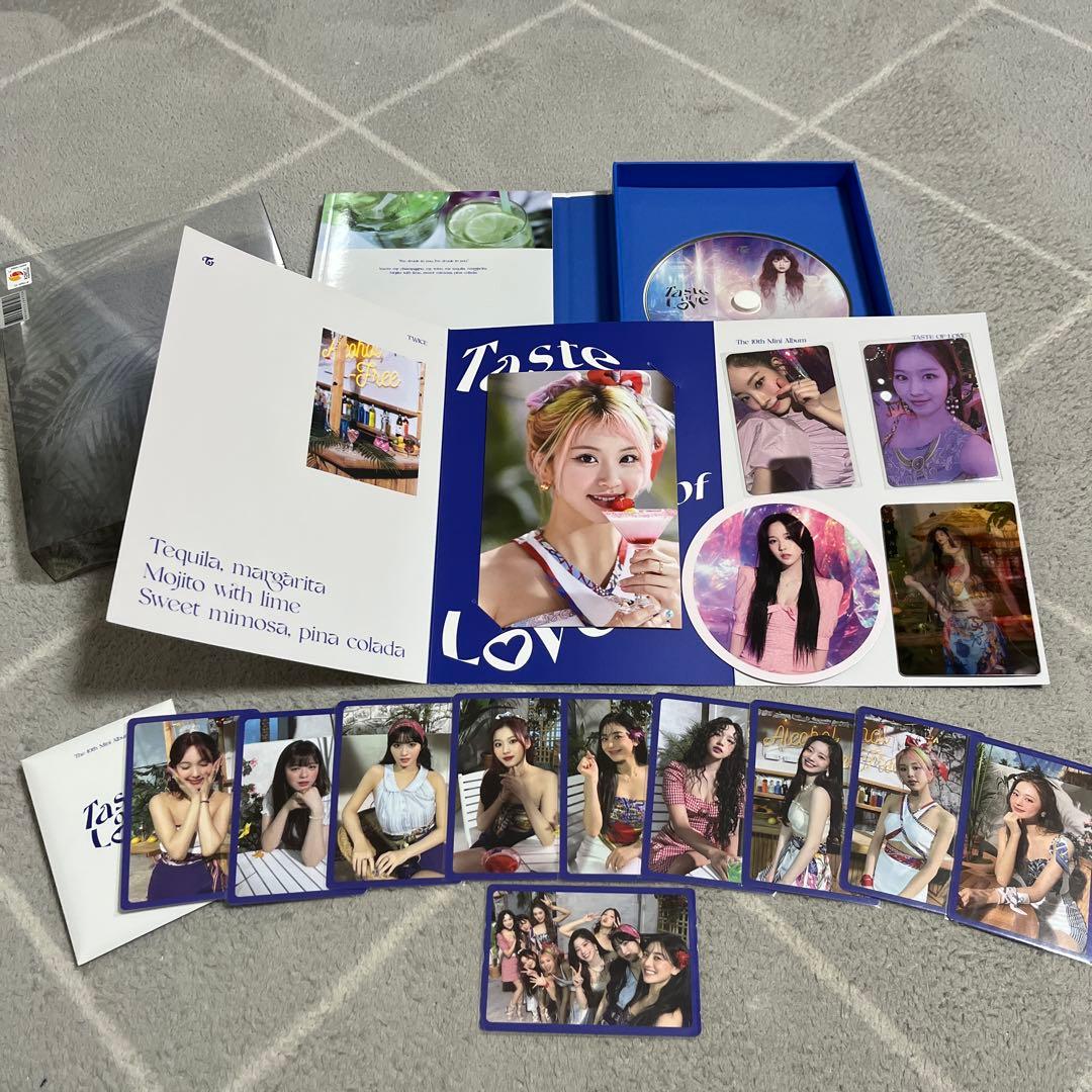TWICE アルバム 特典付き！ - メルカリ