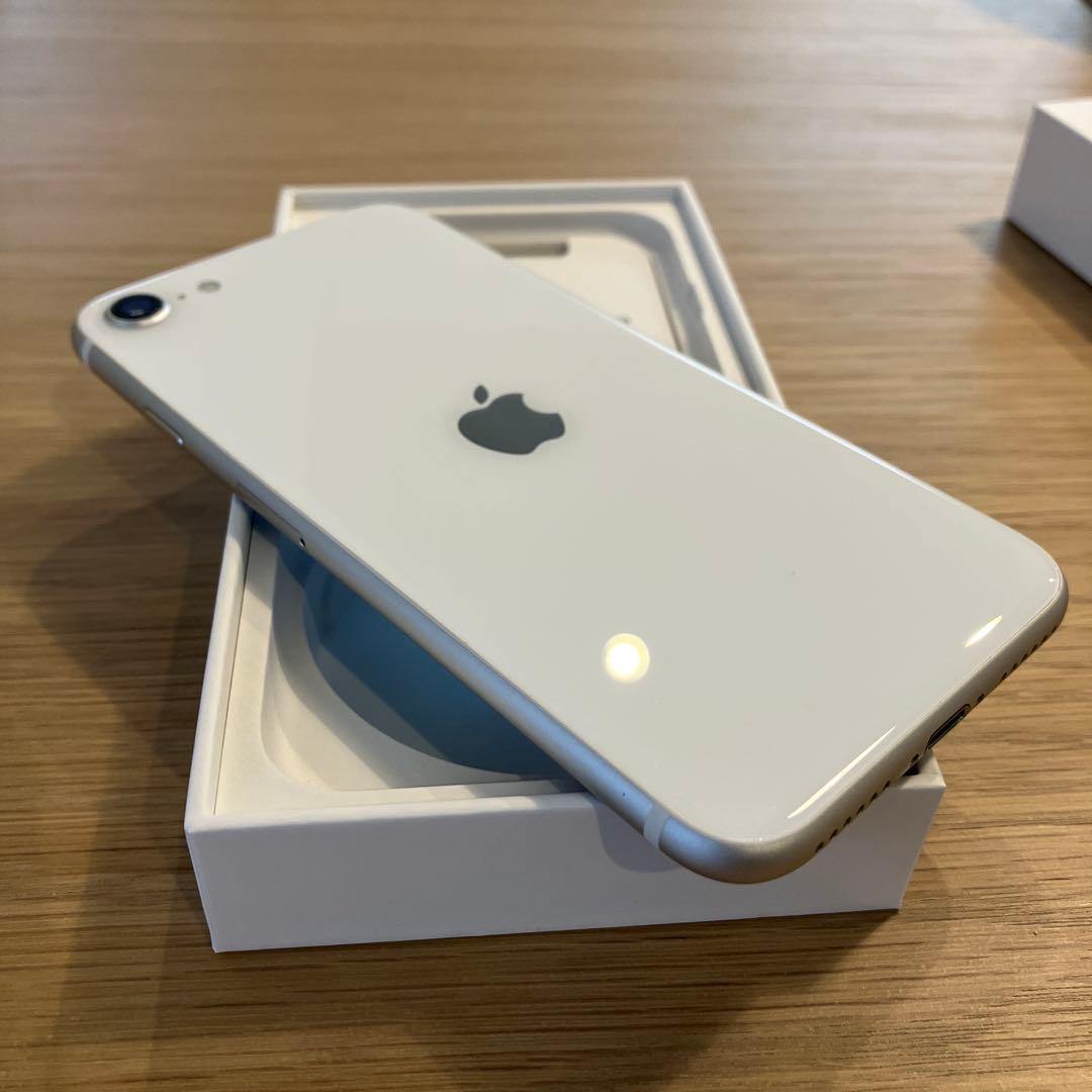 iPhone SE2 SIMフリー 64GB ホワイト