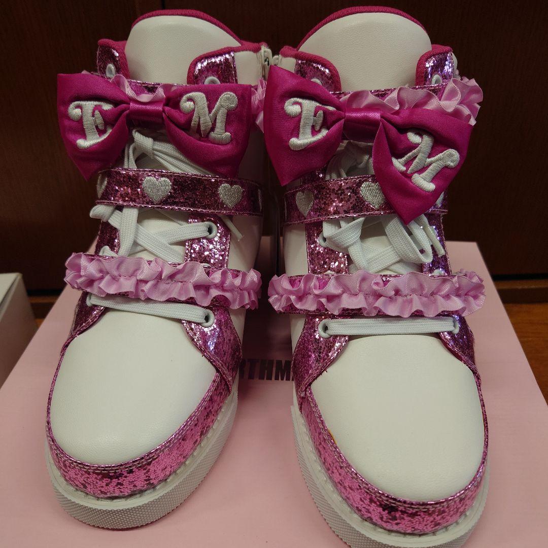 アースマジック ピンク リボン付き ハイカットスニーカー新品 23センチ