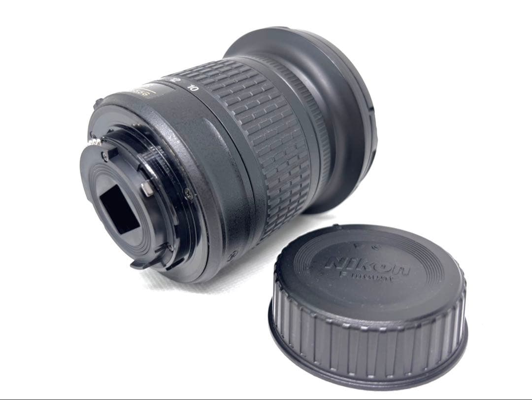 ほぼ新品 外箱】ニコン Nikon D5600 広角ダブルキット S6300回 - メルカリ