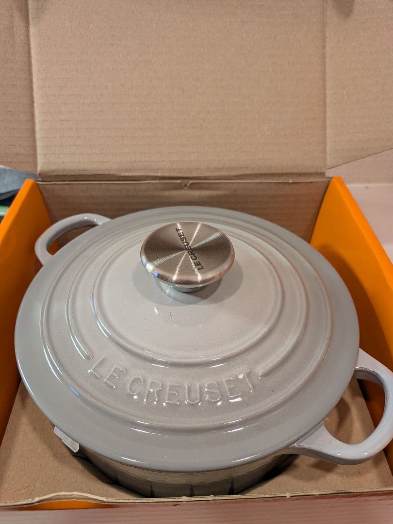 【未使用】ル・クルーゼ　Le Creuset　ココット・ロンド 18cm 楽天市場】ル・クルーゼ シグニチャー ココット・ロンド 18cmの通販