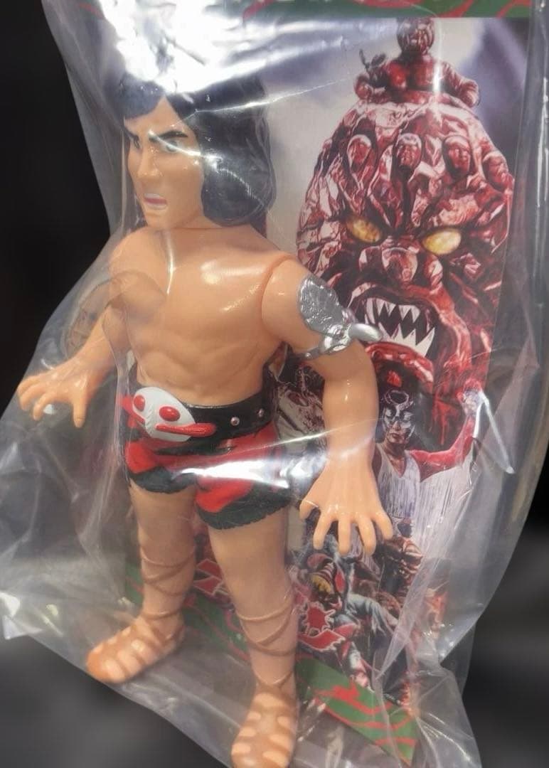 メディコム・トイ東映レトロソフビ 仮面ライダーアマゾン山本大介変身