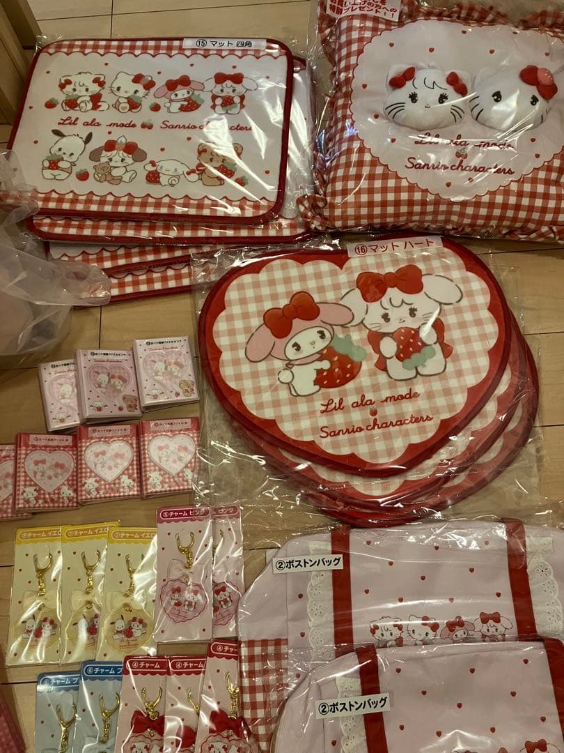 リルアラモード×サンリオキャラクターズ 当たりくじ 57個＋ラストワン