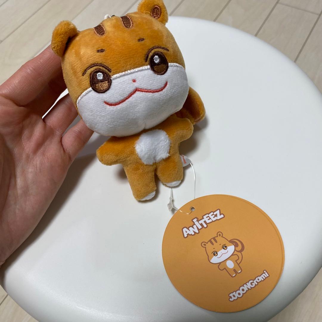 最安 ATEEZ ホンジュン チュンラミ ぬいぐるみ キーリング 新品 - メルカリ