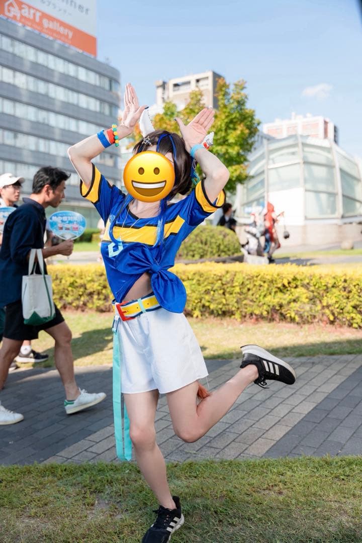 ウマ娘 ダイタクヘリオス コスプレ衣装＋ウイッグ - メルカリ