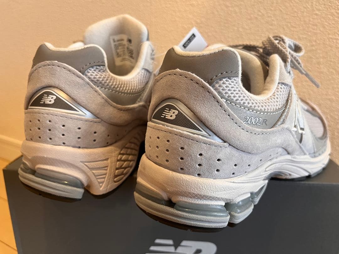 【新品未使用】ニューバランス ML2002R0 グレー 23.5cm
