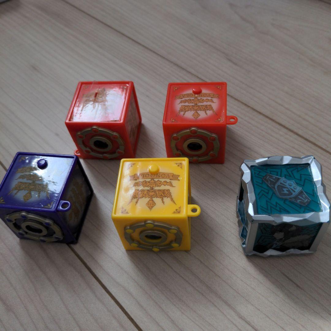 カテキョーヒットマン ボンゴレリング ボンゴレボックス おしゃぶり