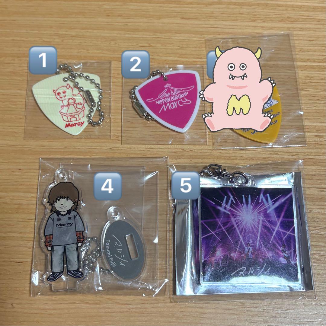 マルシィ アクリルキーホルダー ガチャ - メルカリ