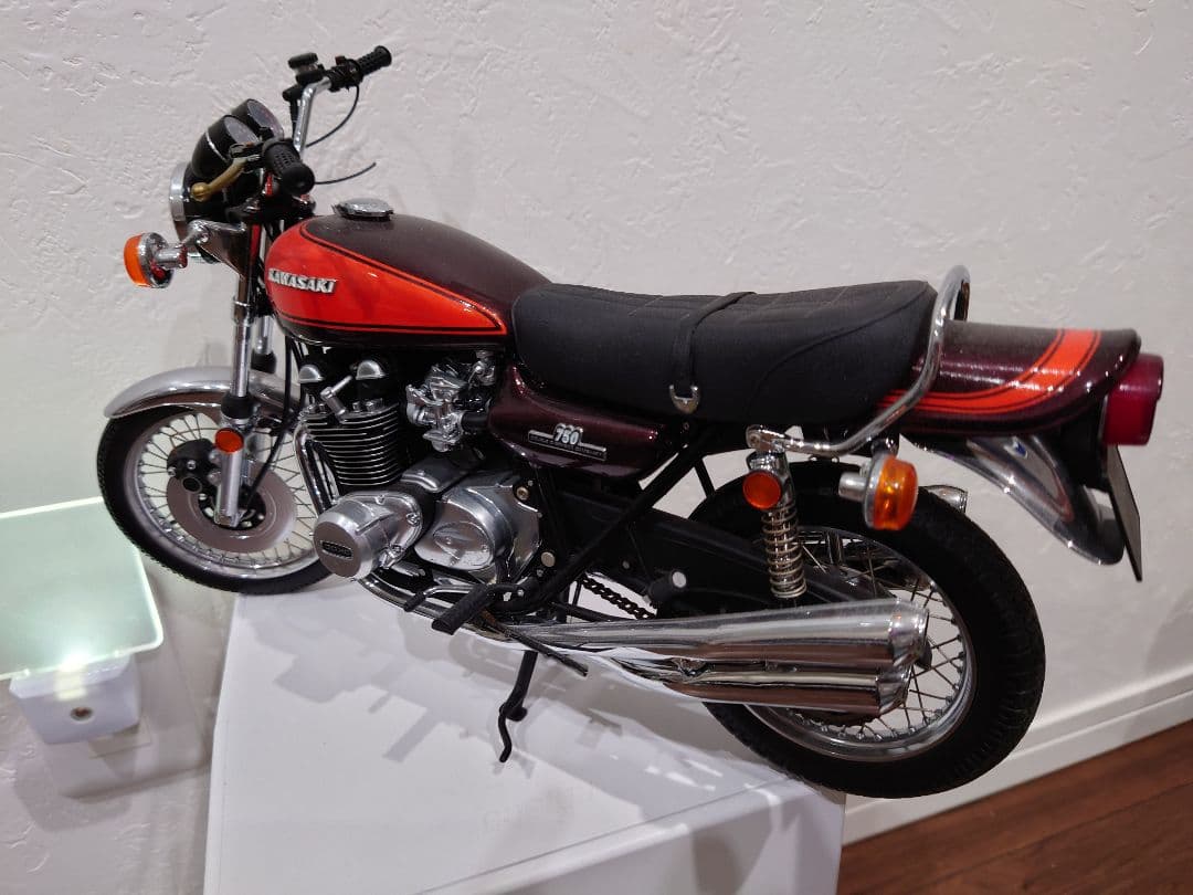 kawasaki カワサキ Z2 750RS 火の玉カラー ミニチャンプス1/6 - メルカリ