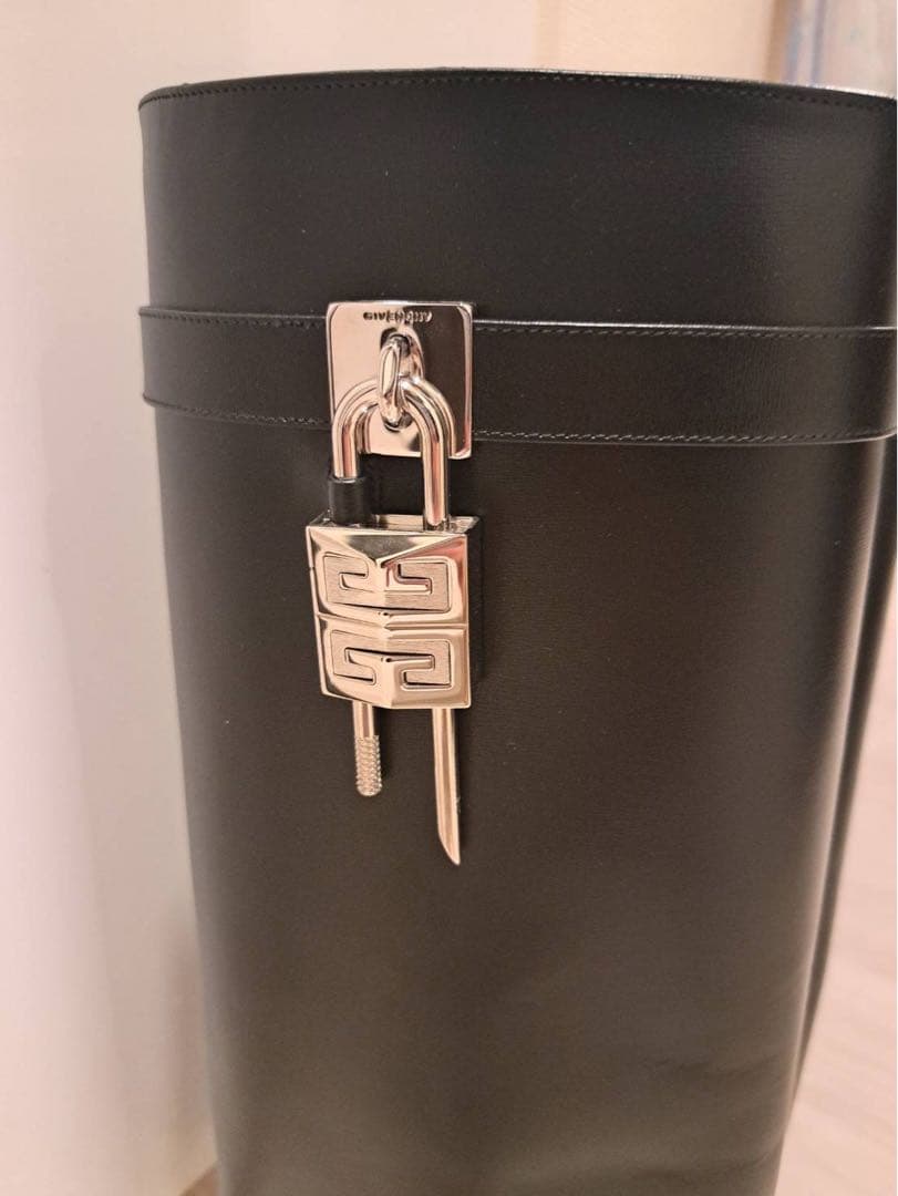 a☆r さん専用 GIVENCHYほぼ新品ブラック ロングブーツ - メルカリ