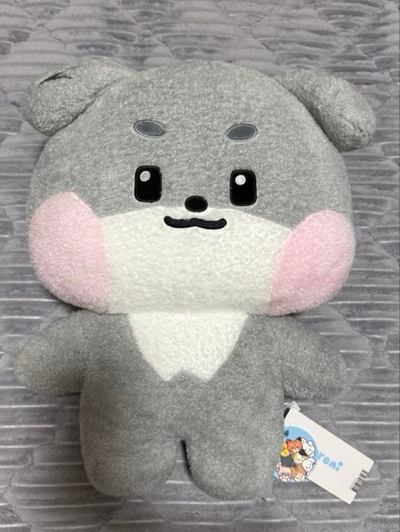 ゴニニ フラット ぬいぐるみ パクゴヌク gunini - メルカリ