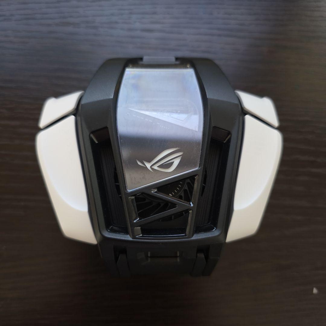 スマホアクセサリー ROG Phone 6 AeroActive Cooler 6 ROG AeroActive Cooler 6 | ROG UK